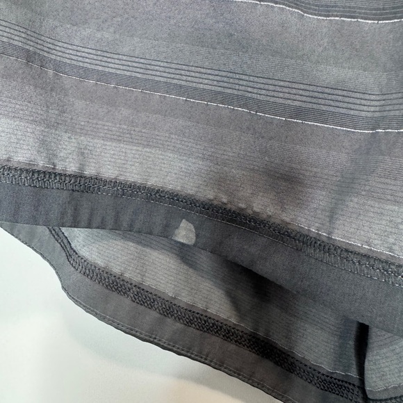 Lululemon Groovy Run Short Grey Striped - Picture 11 of 11